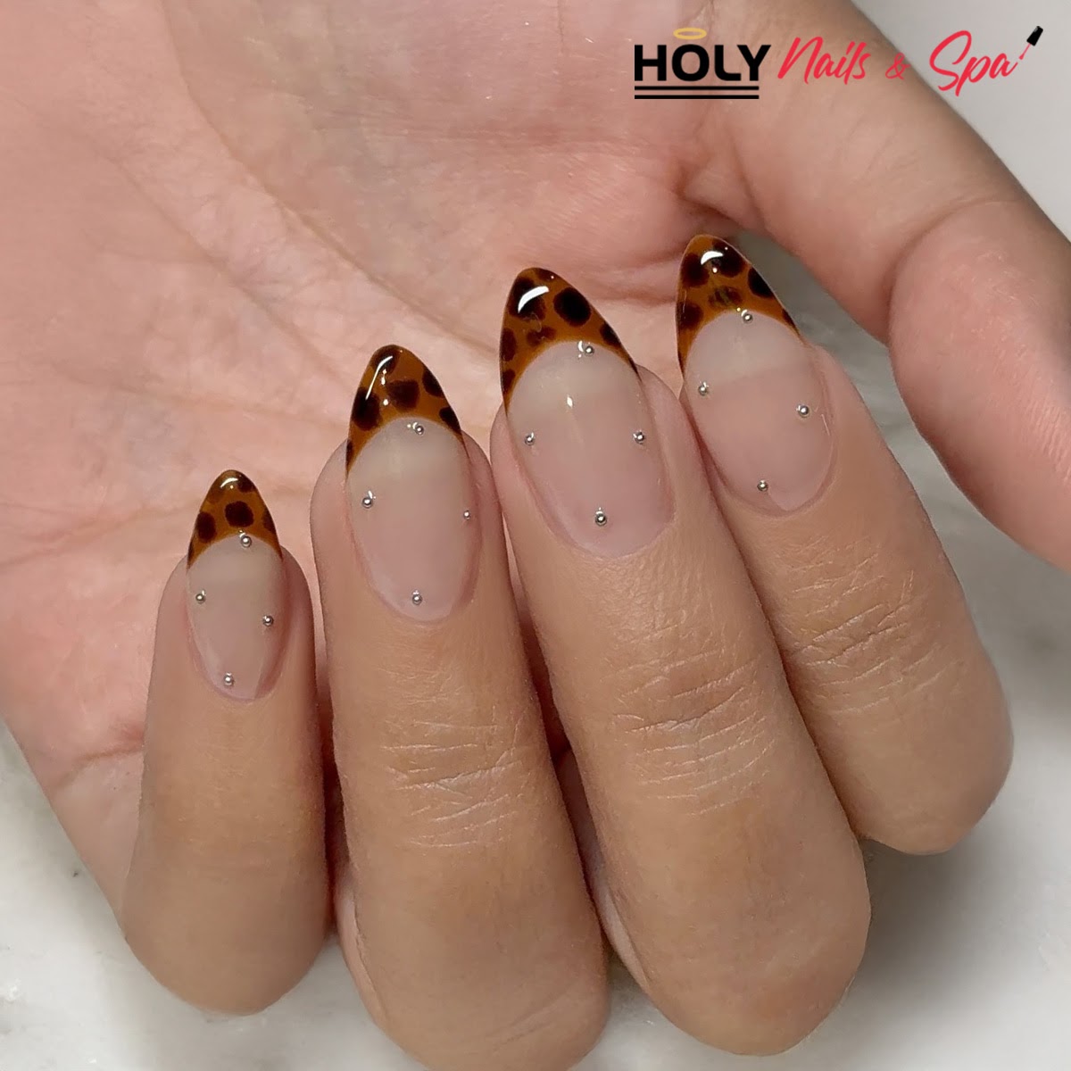 Holy Nails & Spa nail photo 1